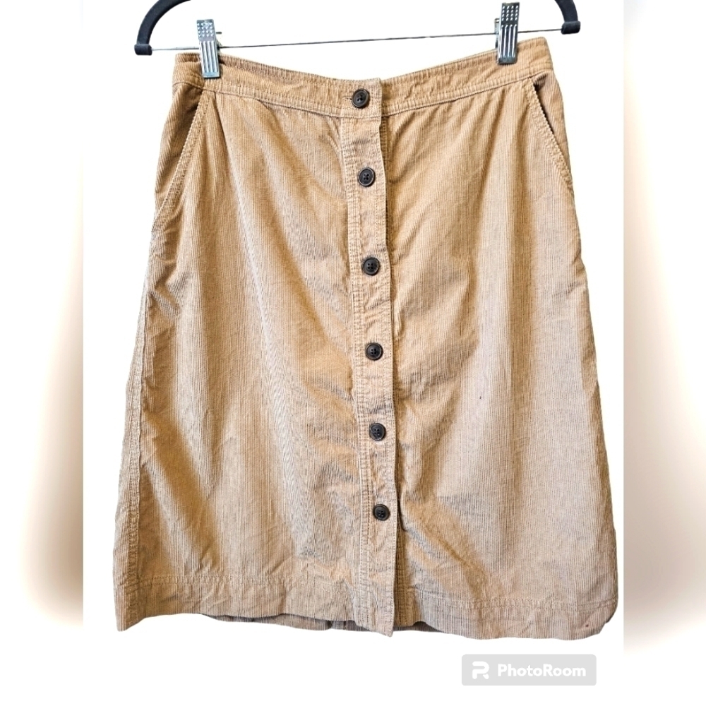Gap corduroy skirt